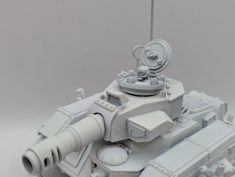 Warhammer 40k: Astra Militarum Lemans Russ Battle Tank (AR035)
