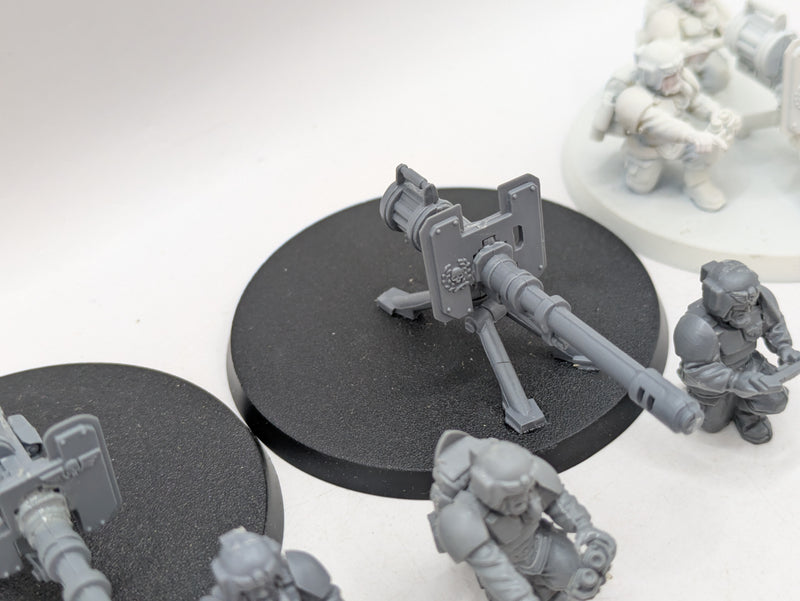 Warhammer 40k: Astra Militarum Cadian Heavy Weapons Teams (AE130)