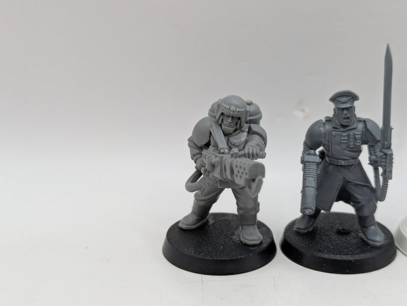 Warhammer 40k: Astra Militarum Cadian Command Squad (AZ099)