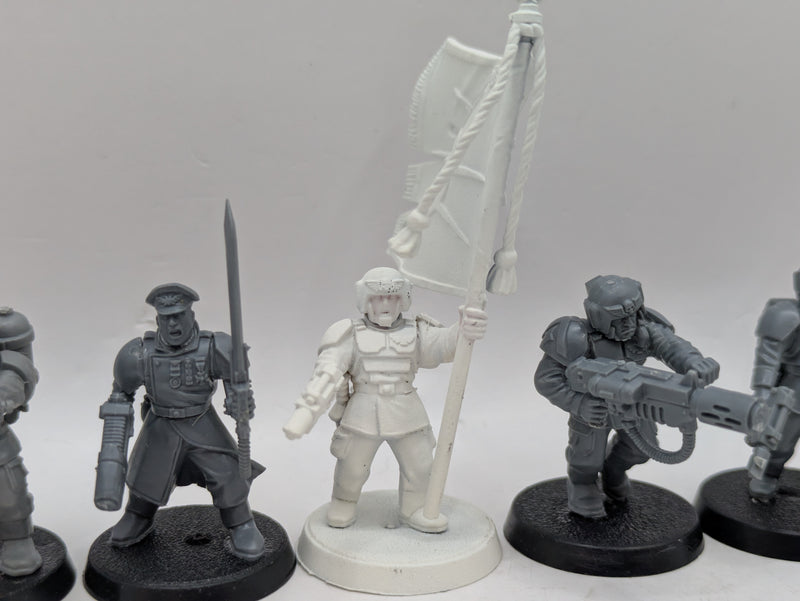 Warhammer 40k: Astra Militarum Cadian Command Squad (AZ099)