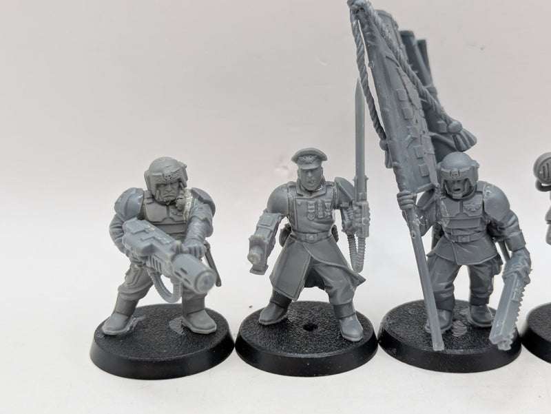 Warhammer 40k: Astra Militarum Cadian Command Squad (BA056)