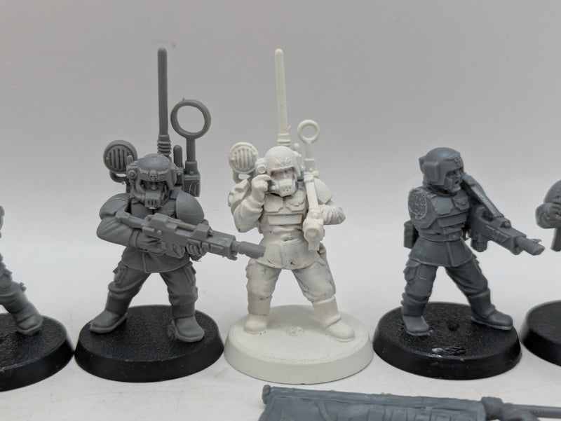 Warhammer 40k: Astra Militarum Cadian Command Squad (BH001)