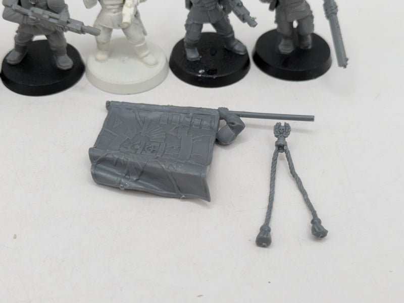 Warhammer 40k: Astra Militarum Cadian Command Squad (BH001)