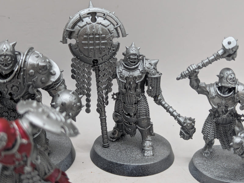 Warhammer Age of Sigmar: Slaves to Darkness Iron Golems (AT080)