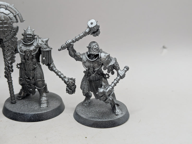 Warhammer Age of Sigmar: Slaves to Darkness Iron Golems (AT080)