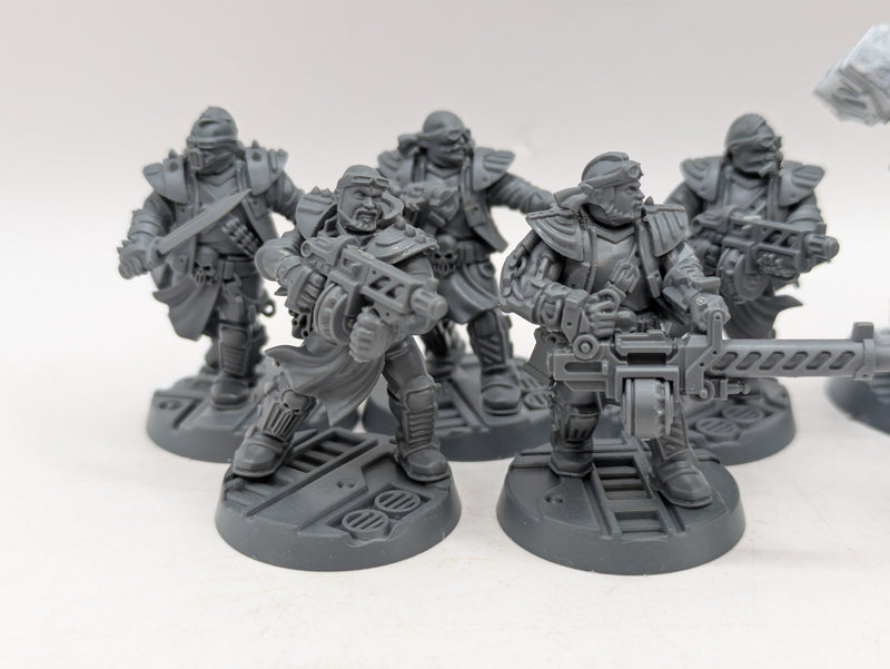 Warhammer Necromunda: Orlock Gang Arms Masters and Wreckers (AA099)