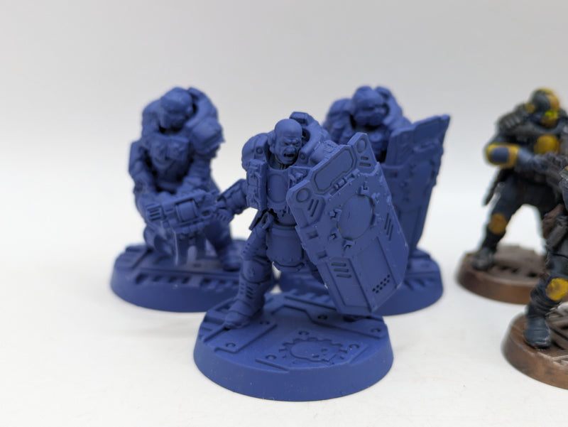 Warhammer Necromunda: Palanite Enforcers and Subjugators (AZ250)