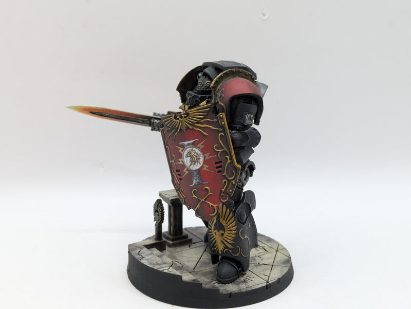 Warhammer 40k: Adeptus Custodes Galatus Dreadnought - Pro Painted (BF027)