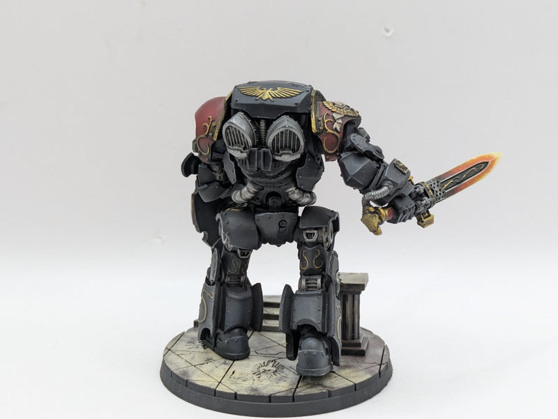 Warhammer 40k: Adeptus Custodes Galatus Dreadnought - Pro Painted (BF027)