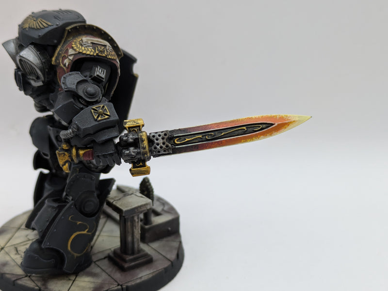 Warhammer 40k: Adeptus Custodes Galatus Dreadnought - Pro Painted (BF027)