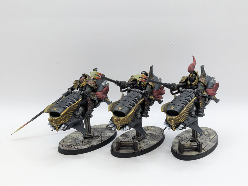 Warhammer 40k: Adeptus Custodes Vertus Praetors - Pro Painted (AR044)