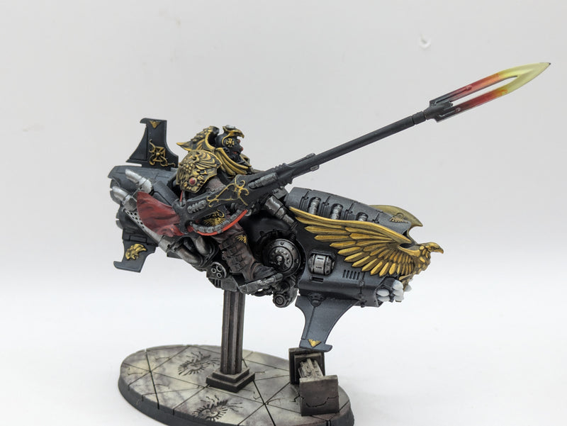 Warhammer 40k: Adeptus Custodes Vertus Praetors - Pro Painted (AR044)