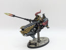 Warhammer 40k: Adeptus Custodes Vertus Praetors - Pro Painted (AR044)