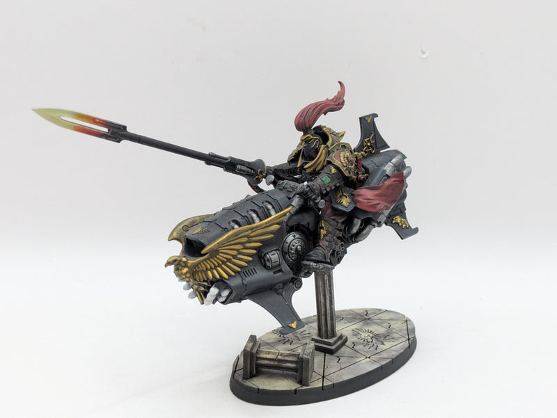 Warhammer 40k: Adeptus Custodes Vertus Praetors - Pro Painted (AR044)