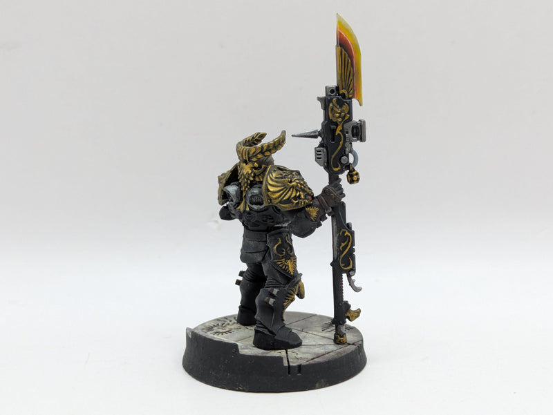 Warhammer 40k: Adeptus Custodes Valerian and Aleya - Pro Painted (AD072)