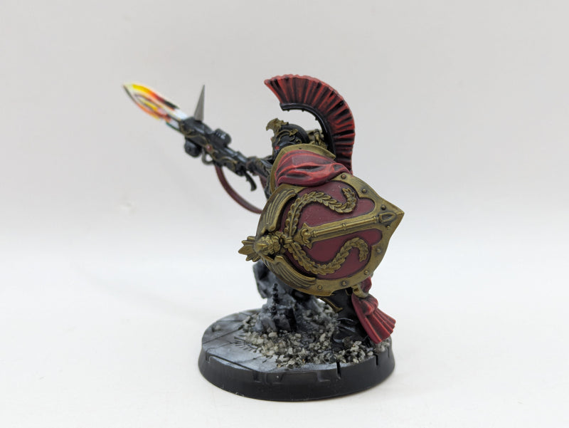 Warhammer 40k: Adeptus Custodes Shield Captain - Pro Painted (AO003)