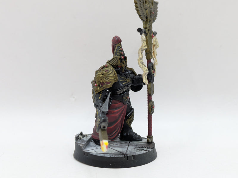 Warhammer 40k: Adeptus Custodes Vexilus Praetor - Pro Painted (BH024)