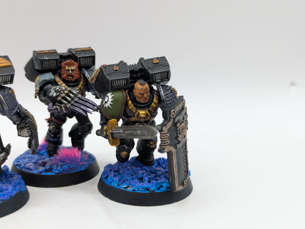Space Marine Vanguard Veterans Bolt Pistol E