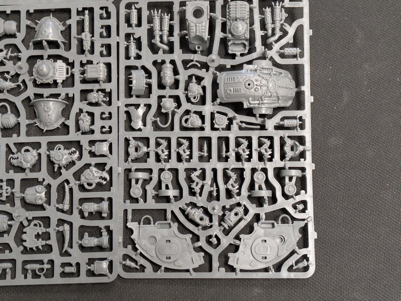 Warhammer 40k: Chaos Knights Chaos Wardogs (BB364)