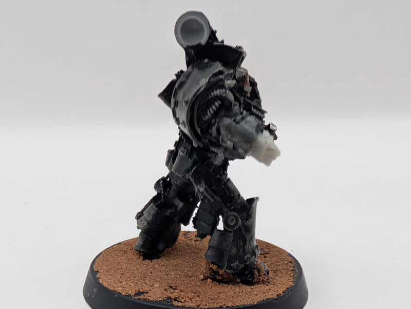 Warhammer Horus Heresy Iron Hands Iron Father - Incomplete AT059