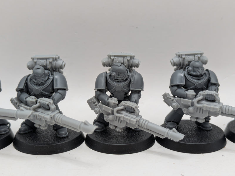 Warhammer Horus Heresy: Space Marines Heavy Support Squad Ryza Pattern lascannons (AL039)