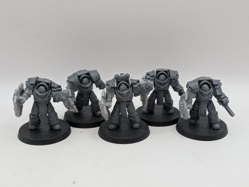 Warhammer Horus Heresy: Space Marines Cataphractii Terminators with Imperial Fists Storm Shields (AE077)
