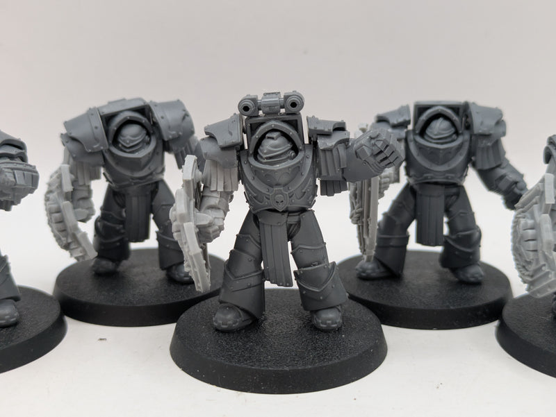Warhammer Horus Heresy: Space Marines Cataphractii Terminators with Imperial Fists Storm Shields (AE077)
