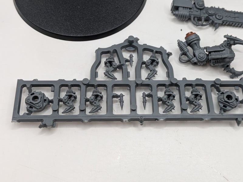 Warhammer 40k: Chaos Knights Wardogs (AE119)