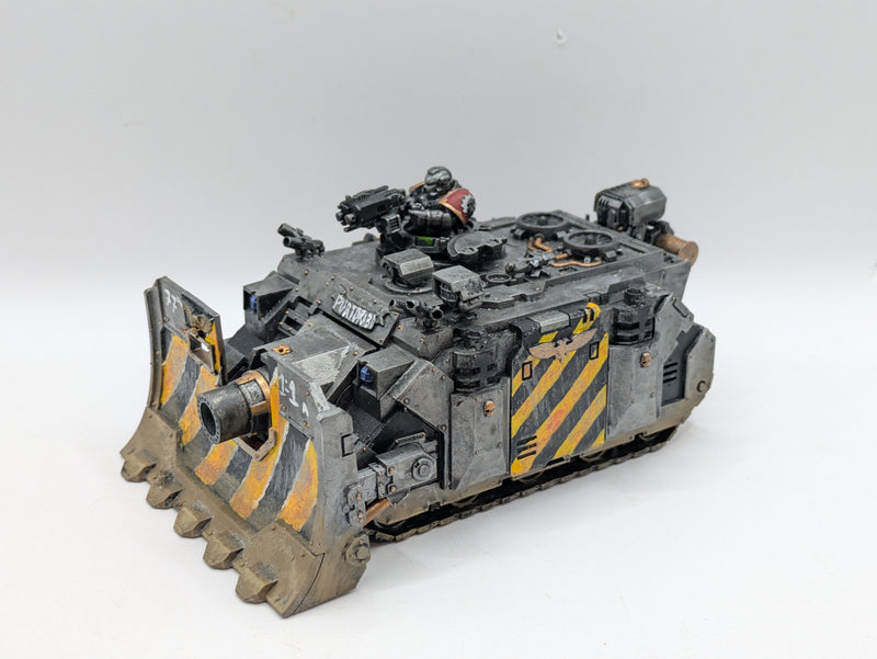Warhammer 40k: Chaos Space Mairnes Iron Warriors Vindicator (BI217)