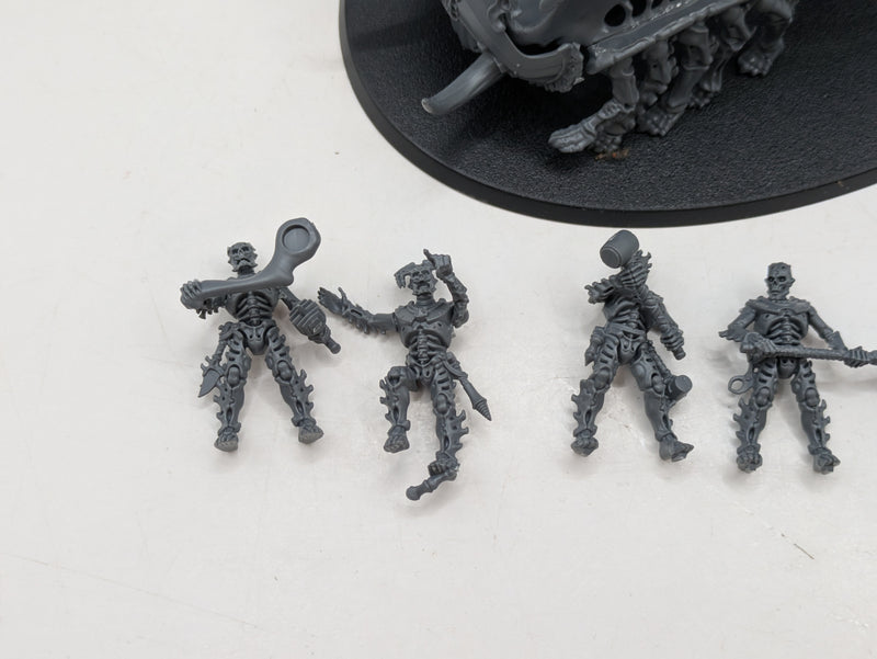 Warhammer Age of Sigmar: Ossiarch Bonereapers Mortek Crawler (BF056)