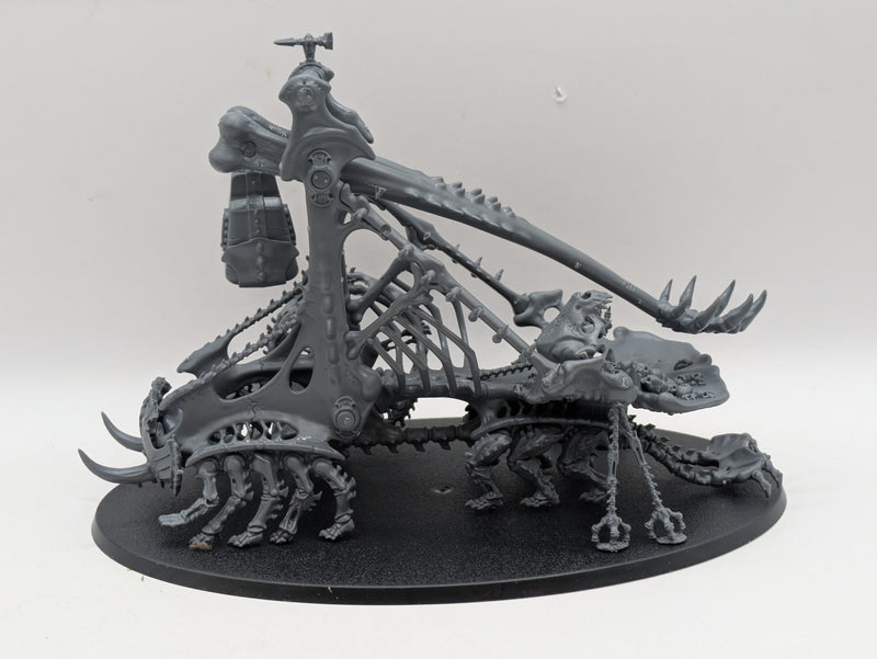 Warhammer Age of Sigmar: Ossiarch Bonereapers Mortek Crawler (BF056)