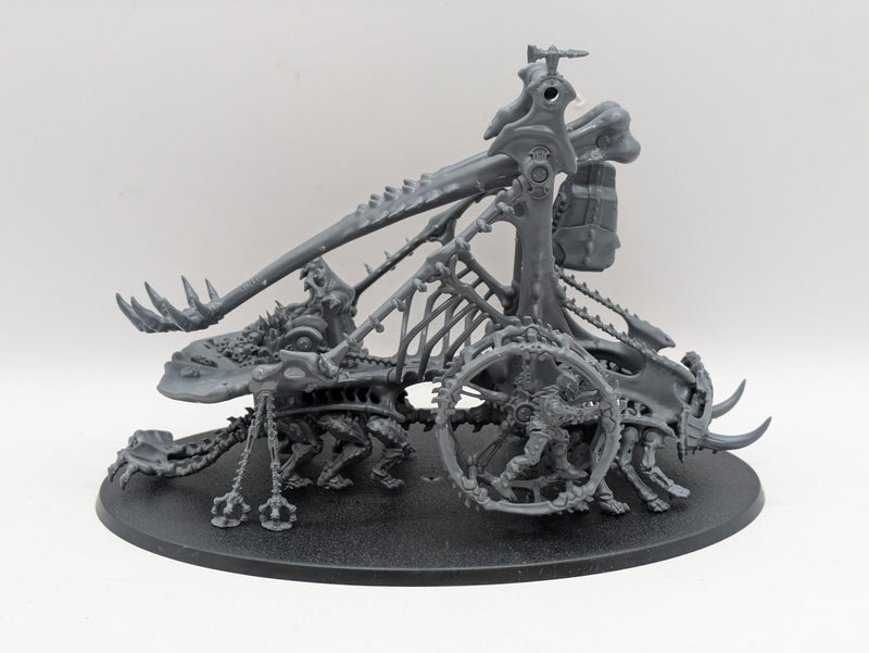Warhammer Age of Sigmar: Ossiarch Bonereapers Mortek Crawler (BF056)