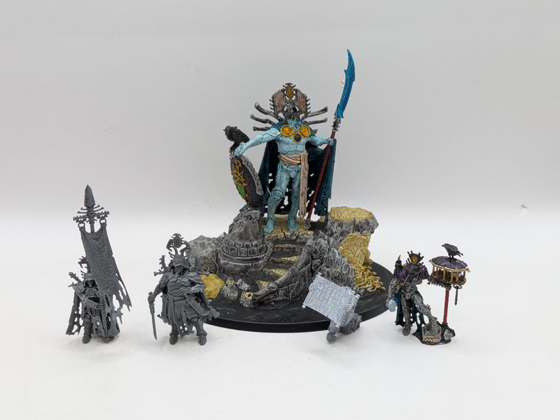 Warhammer Age of Sigmar: Ossiarch Bonereapers Katakros, Mortarch of the Necropolis (AW051)