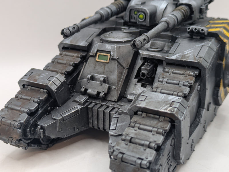 Warhammer Horus Heresy: Space Marine Iron Warriors Sicaran Battle Tank (AU052)