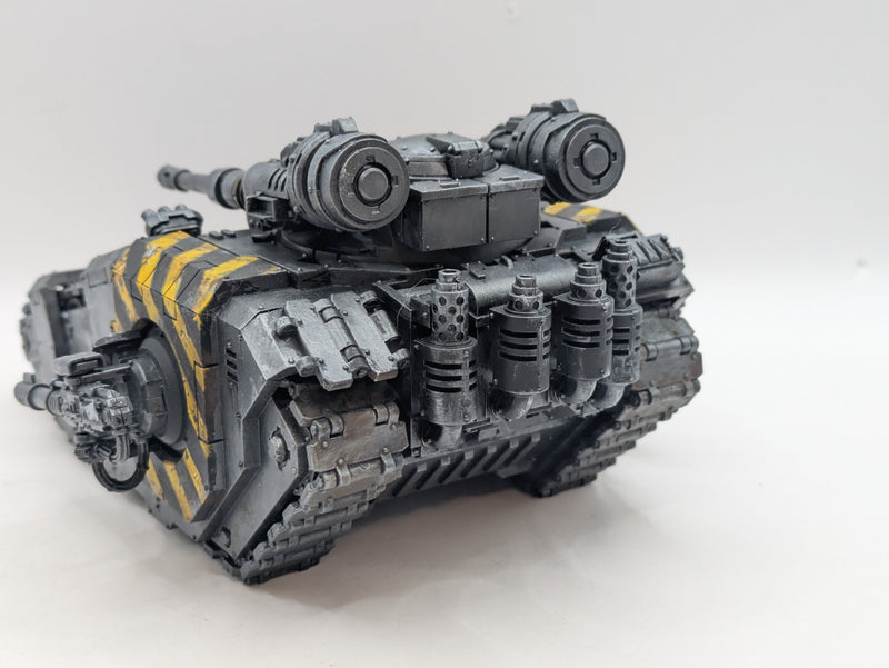 Warhammer Horus Heresy: Space Marine Iron Warriors Sicaran Battle Tank (AU052)