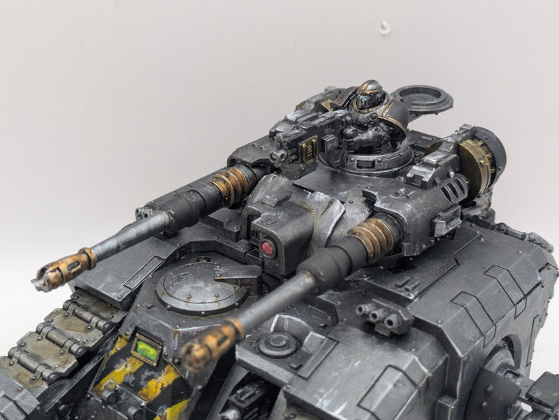 Warhammer Horus Heresy: Space Marine Iron Warriors Sicaran Battle Tank (BF054)