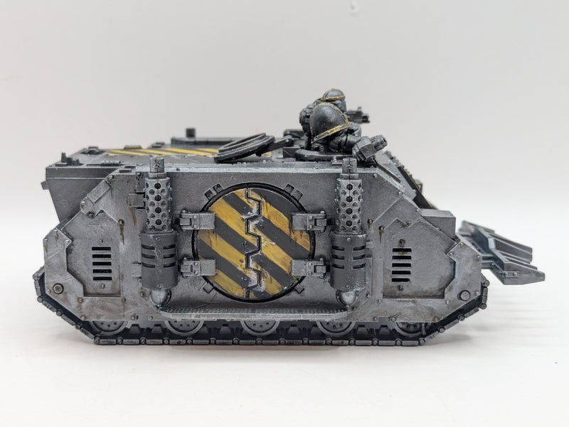 Warhammer Horus Heresy: Space Marine Iron Warriors Deimos Pattern Rhino (BI162)