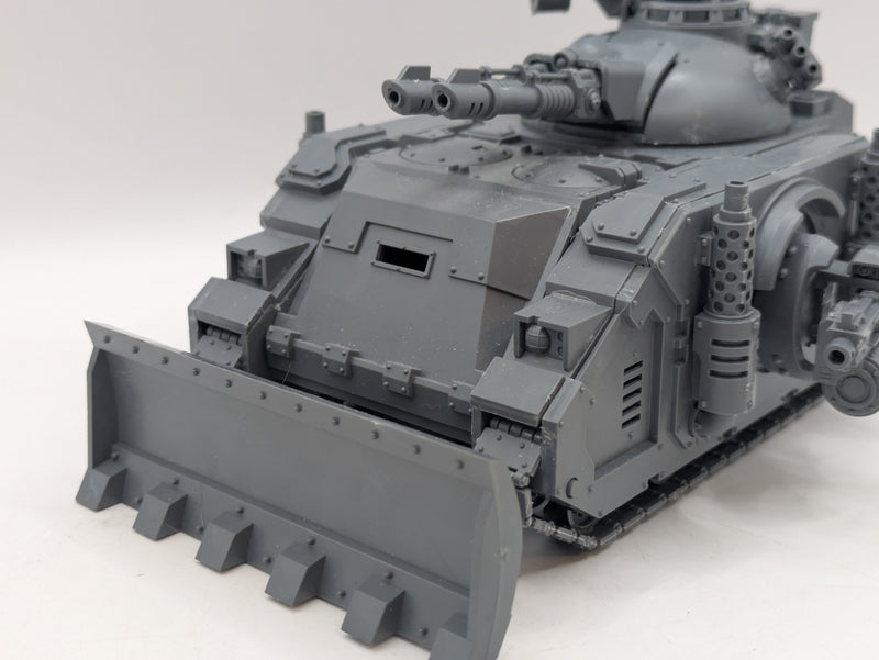 Warhammer Horus Heresy: Space Marine Predator Tank (BJ047)