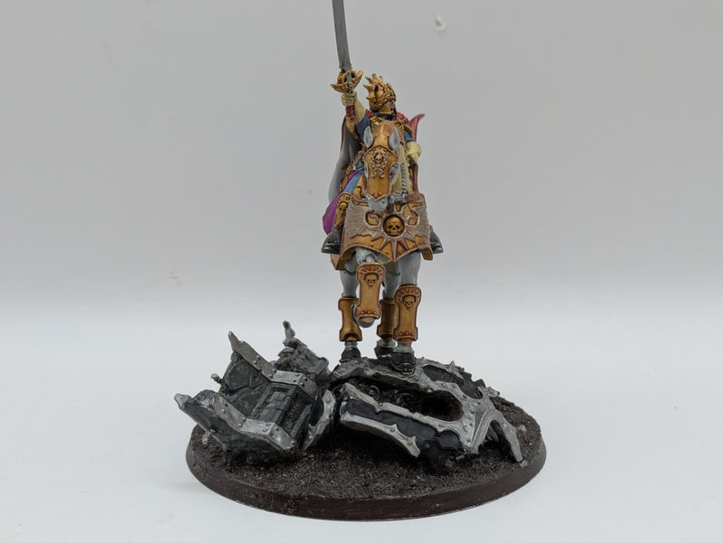 Warhammer 40k: Astra Miliarum Lord Solar Leontus (AI179)