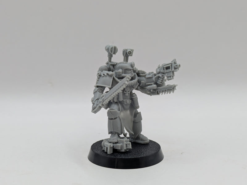 Warhammer Horus Heresy: Space Marine MKIV Apothecary (AD066)