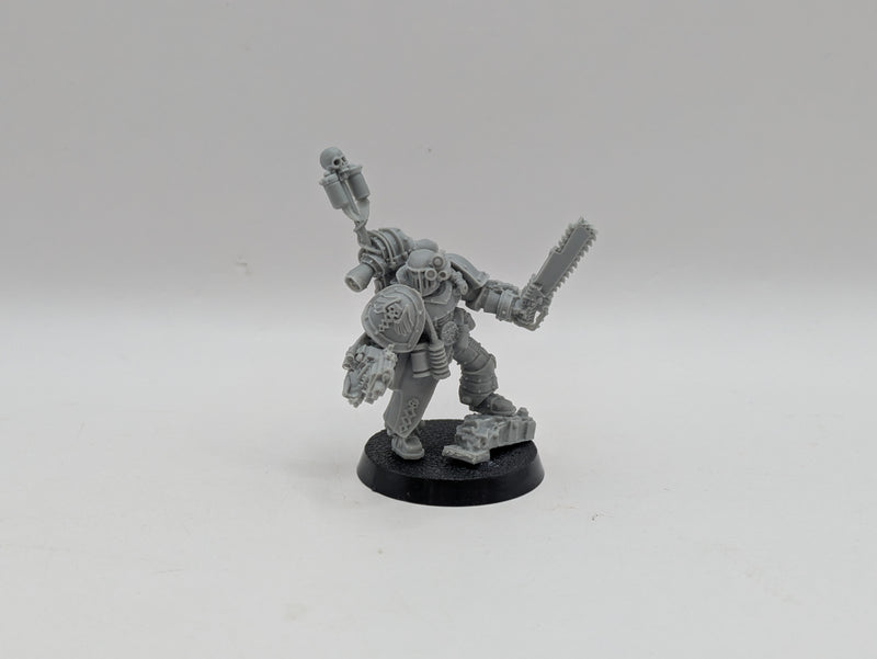 Warhammer Horus Heresy: Space Marine MKIII Apothecary (AZ221)