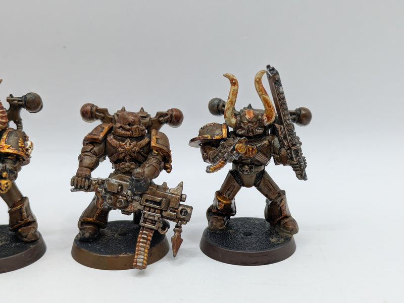 Warhammer 40k: Chaos Space Marines Old Legionaires (AZ159)