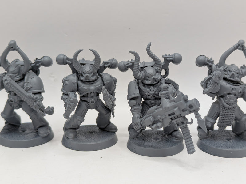 Warhammer 40k: Chaos Space Marines Old Legionaries (BJ047)
