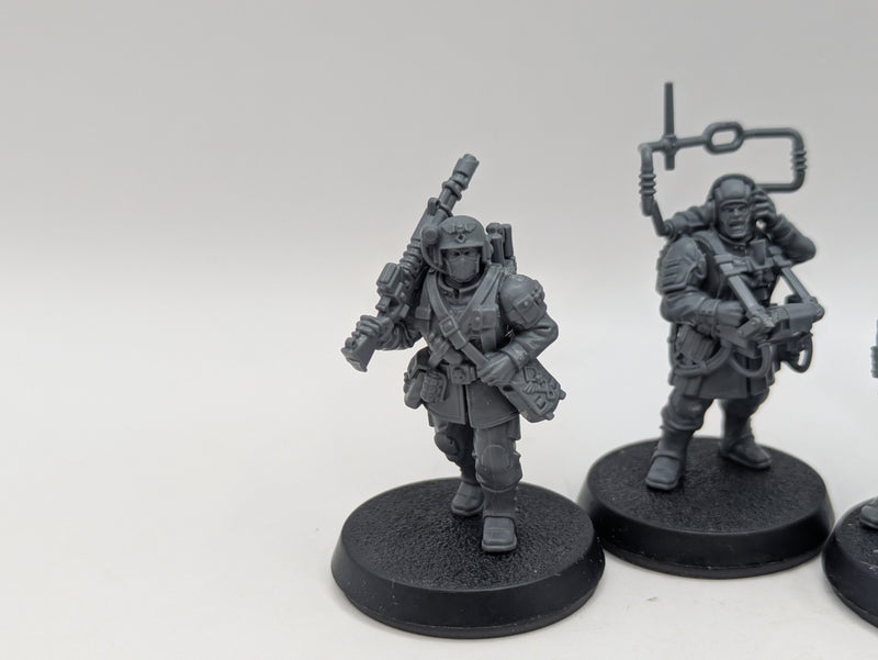 Warhammer 40k: Astra Militarum Cadian Command Squad (BJ004)