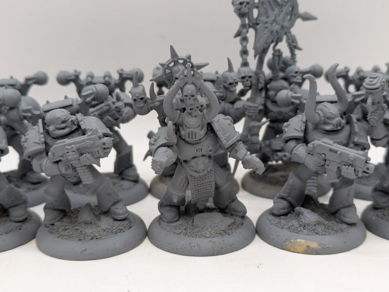 Warhammer 40k: Chaos Space Marines Old Legionaires (AH090)