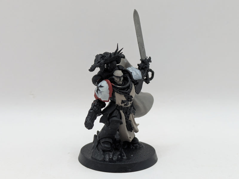 Warhammer 40k: Space Marines Black Templars Marshal (BJ087)