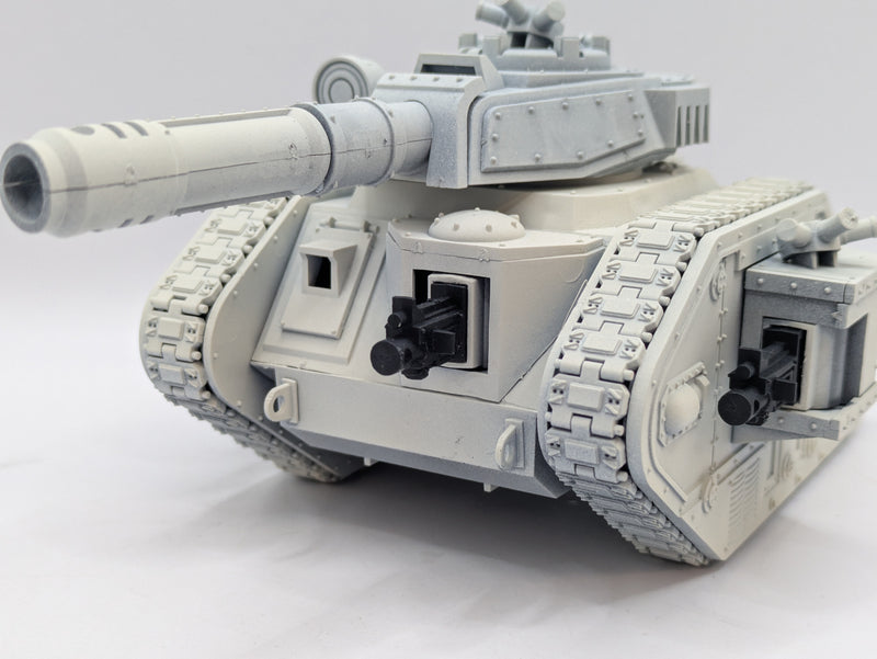Warhammer 40k: Astra Militarum Leman Russ Battle Tank (AX039)