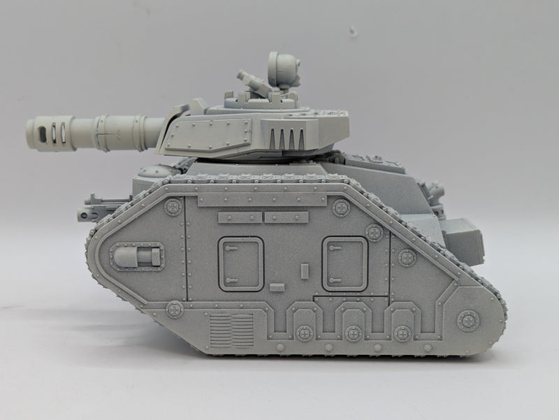 Warhammer 40k: Astra Militarum Leman Russ Battle Tank (AR021)