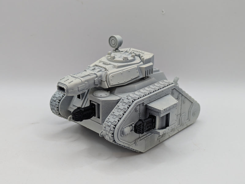 Warhammer 40k: Astra Militarum Leman Russ Battle Tank (AR060)
