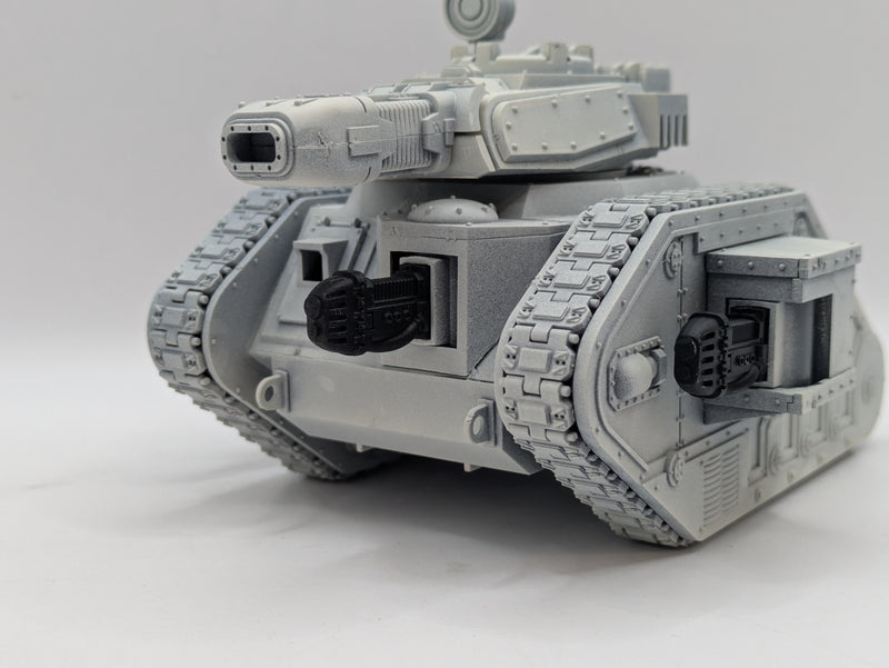 Warhammer 40k: Astra Militarum Leman Russ Battle Tank (AR060)